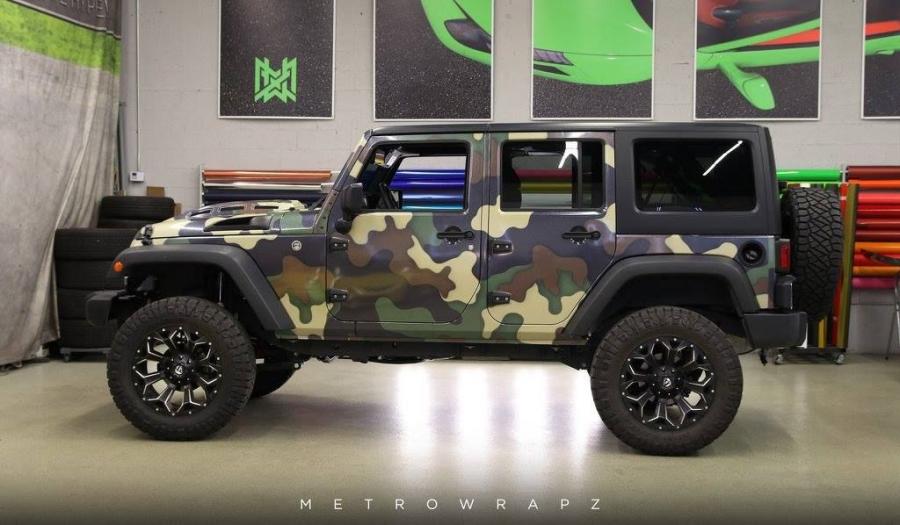  Jeep Wrangler Unlimited Sport by MetroWrapz 2018 года  (фото 7 из 9)